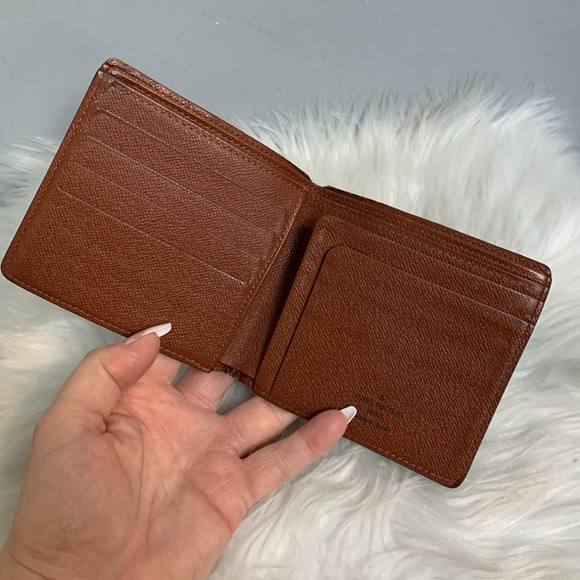 2001 authentic Louis Vuitton men’s billfold wallet - Picture 8 of 17